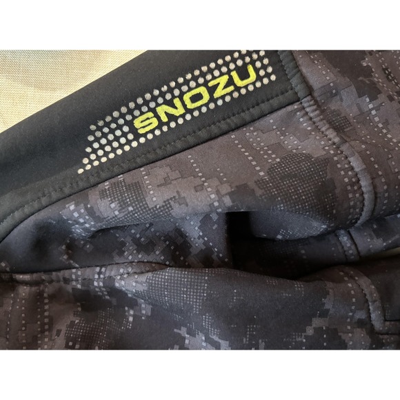 Snozu Jacket Youth Small 7/8 Black Gray Camo Hooded Softshell Fleece Lined - Picture 9 of 9